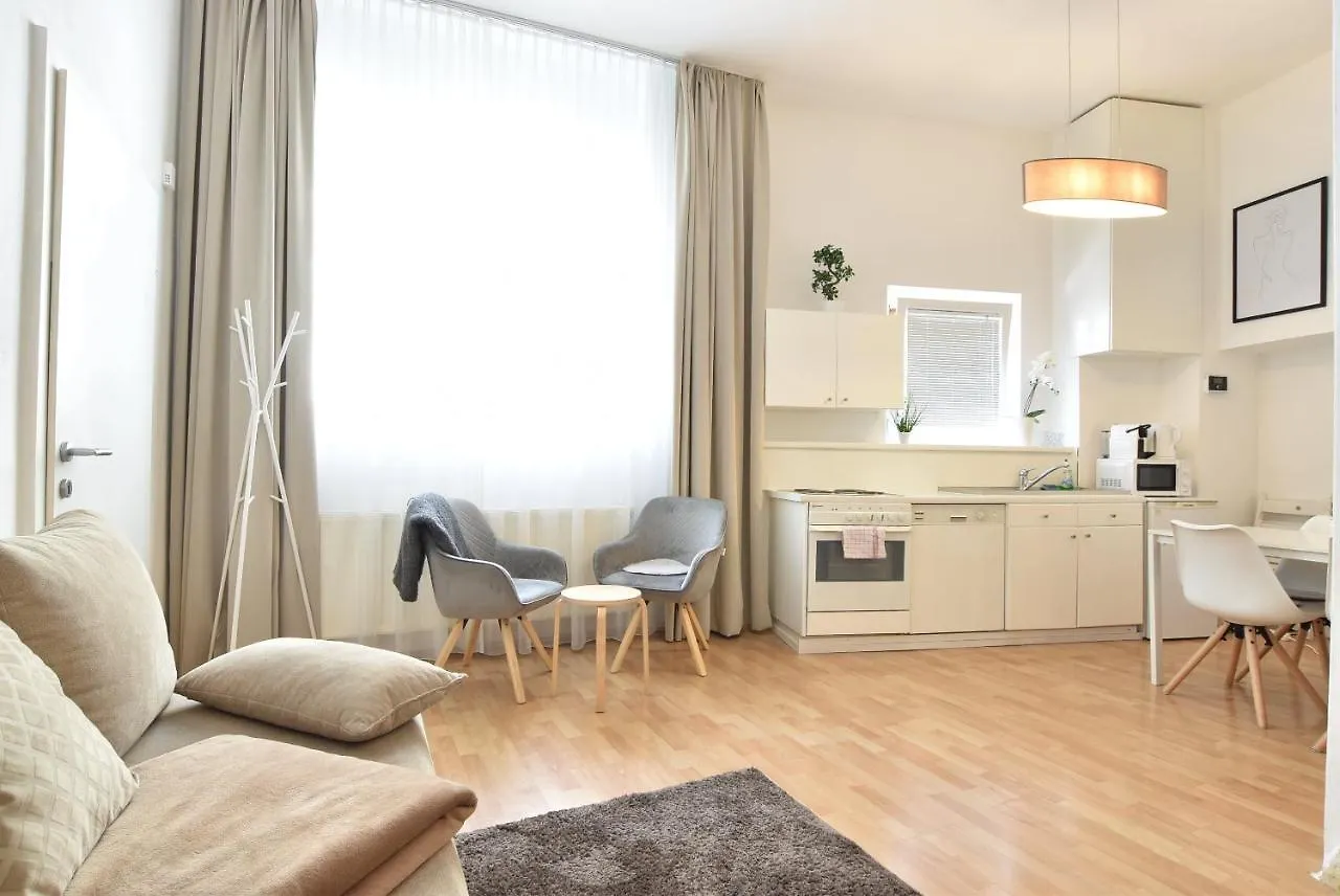 Hidden Gem In Central Innsbruck With Free Parking 0*,  Autriche